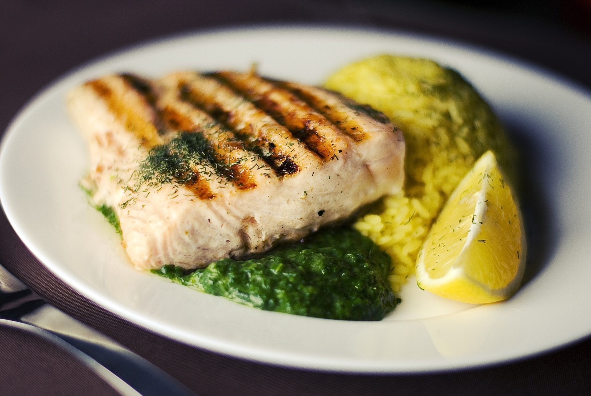 Eating baked or broiled fish once a week boost brain health